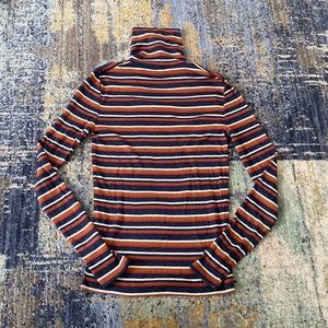 Madewell women’s lightweight turtleneck